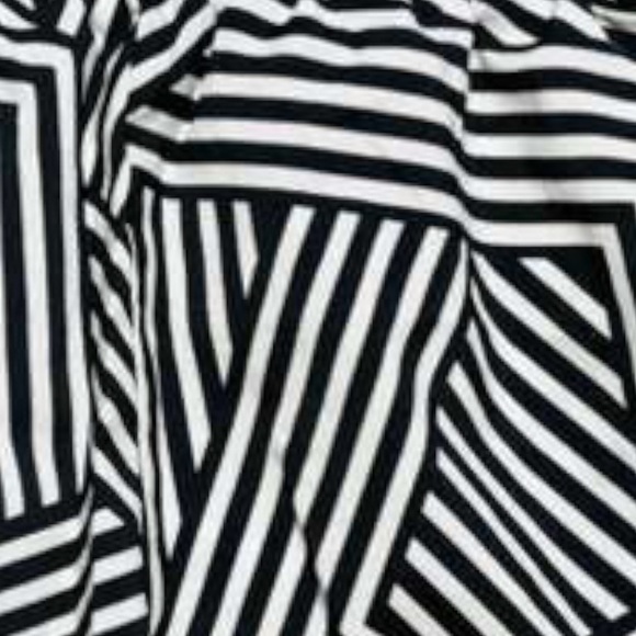 Athletic Works Black and White Patterned Women's Shorts - Picture 5 of 13